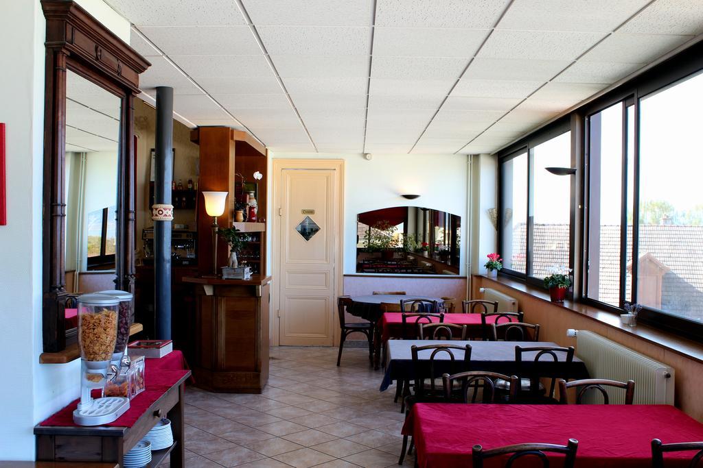Hotel Evian Express - Terminus Екстер'єр фото