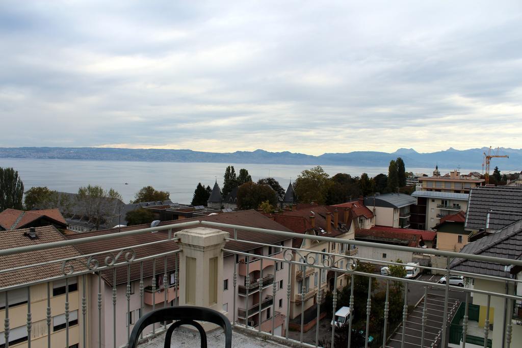 Hotel Evian Express - Terminus Екстер'єр фото