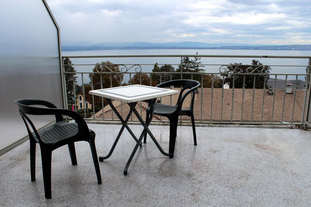 Hotel Evian Express - Terminus Екстер'єр фото