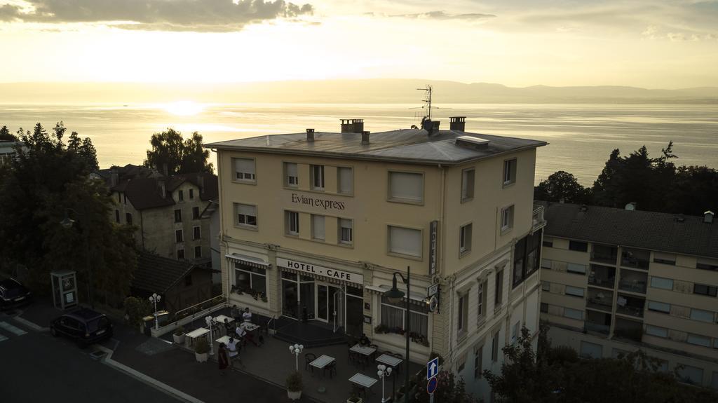 Hotel Evian Express - Terminus Екстер'єр фото