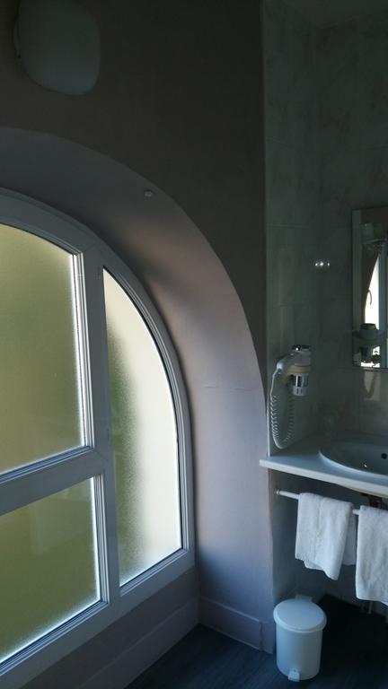 Hotel Evian Express - Terminus Екстер'єр фото