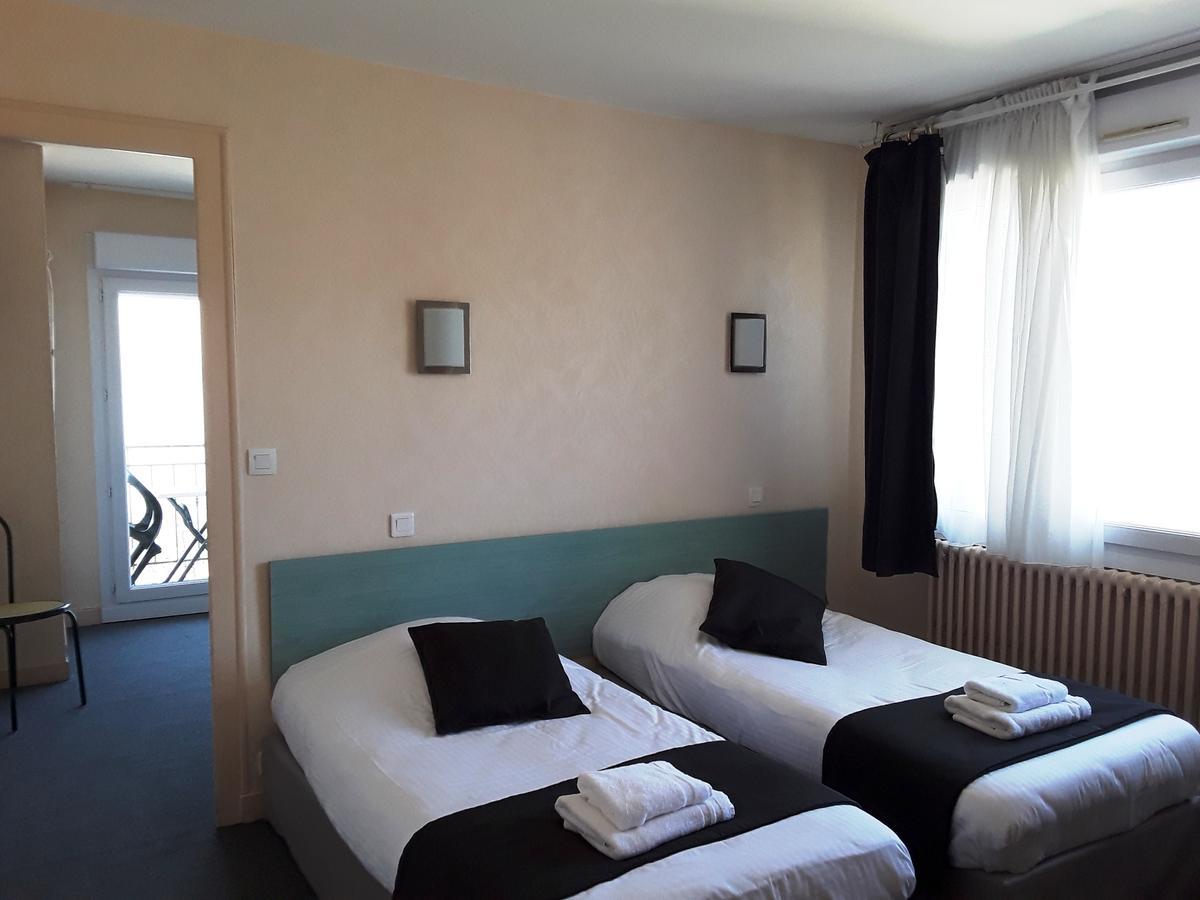 Hotel Evian Express - Terminus Екстер'єр фото