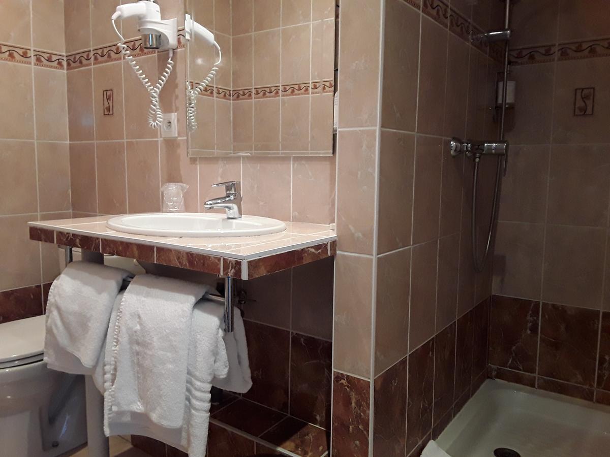 Hotel Evian Express - Terminus Екстер'єр фото